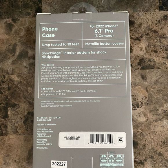 Onn phone case Clear Pearl - 2022 iPhones with 3 cameras ( 6.1” pro) New - Picture 3 of 3